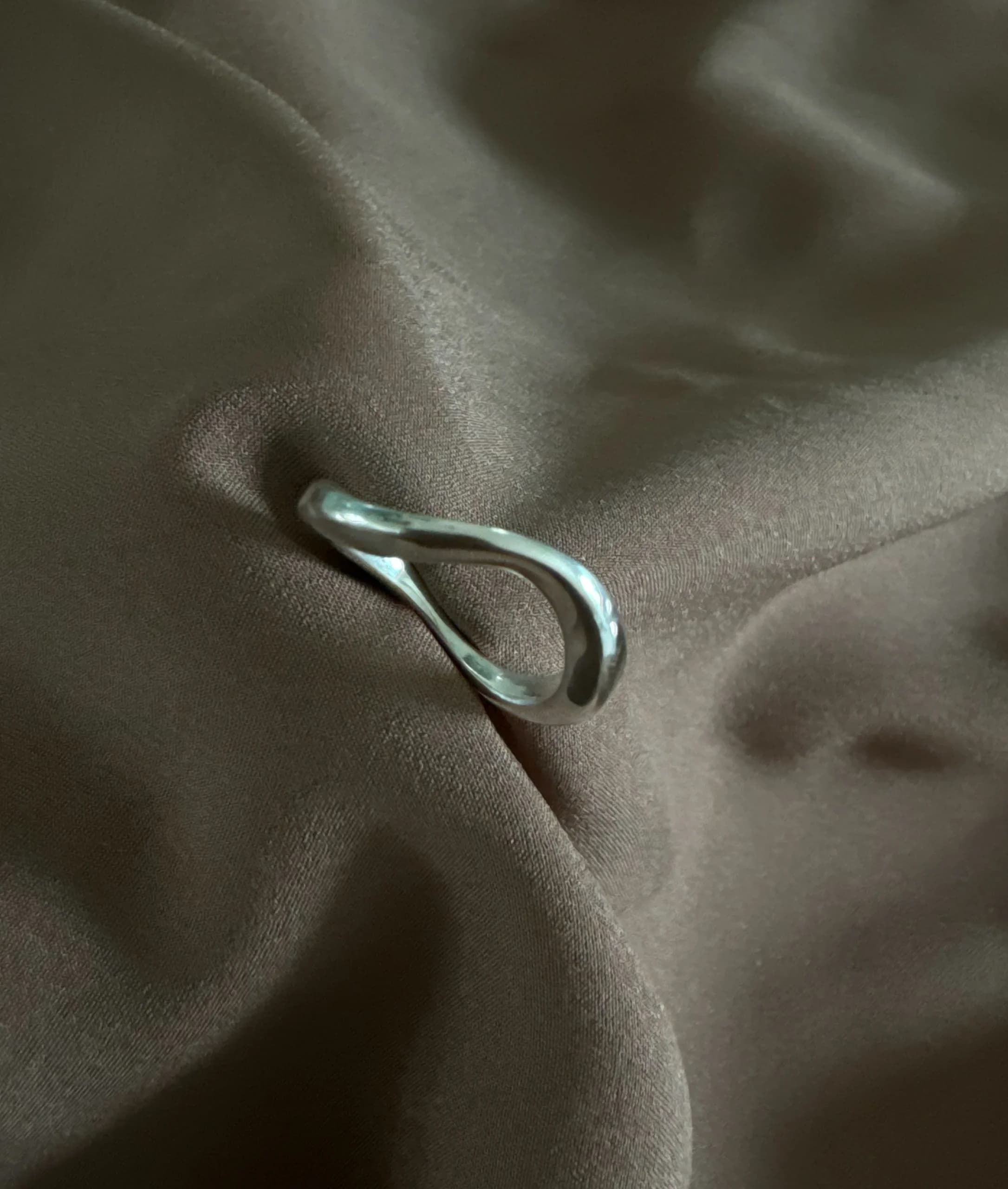 Adora ring